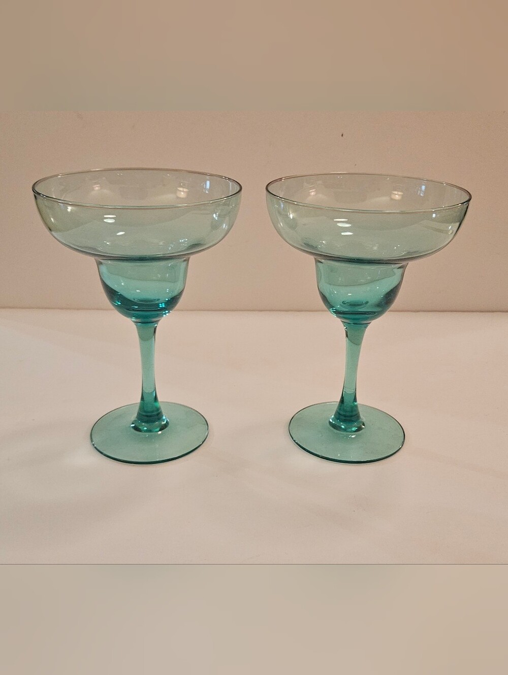 Set of 2 Stemmed Margarita Glasses - Green/Clear Glass Solid Round 6.5in